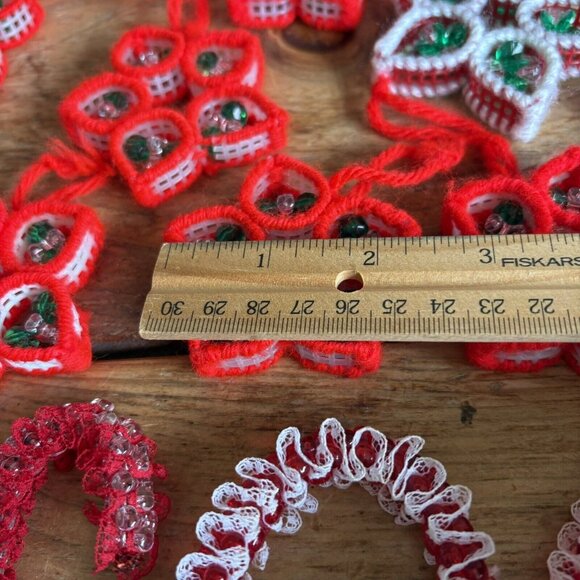 VTG Handmade Christmas Ornament Lot - Picture 13 of 16